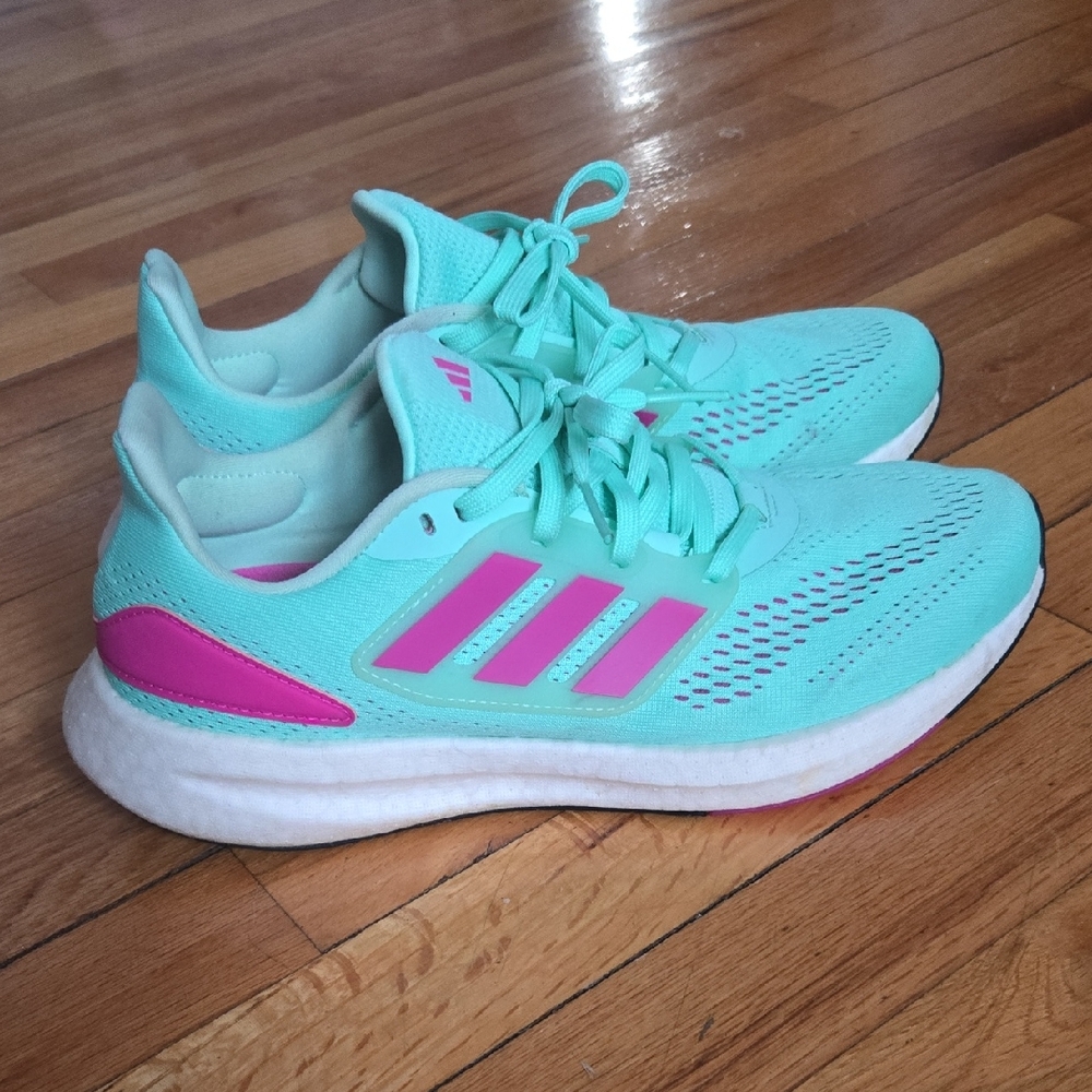 Adidas Pureboost 22
